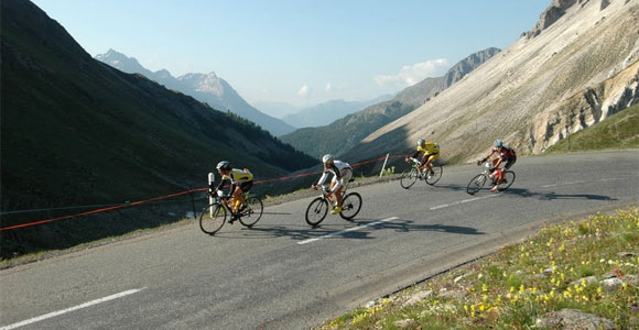 Über 1.500 Teilnehmer starteten beim zweiten Rennen des Alpencups (Foto: radmarathon.com)