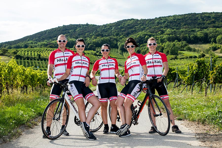 Mach mit bei der bike4kids Charity Radtour gemeinsam mit Lisa, Barbara, Ursula, Matthias und Alexander