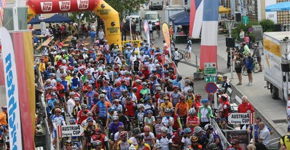 Dieser Event ist ein Highlight der Radmarathon-Saison (Foto: mondsee-radmarathon.com)