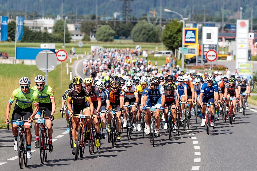 SuperGiroDolomiti heuer mit witterungsbedingter geänderter Streckenführung (Foto: Expa Pictures)