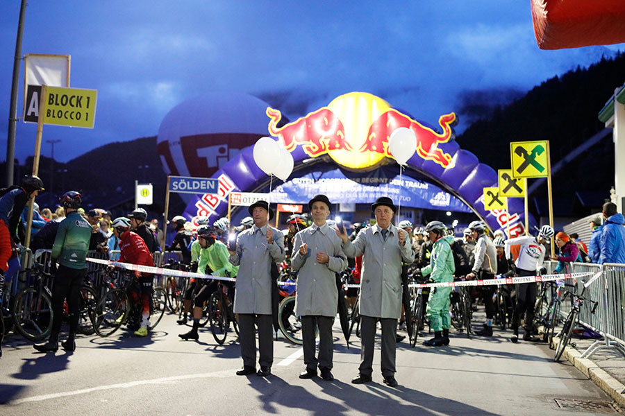 Start zum 40 Ötztaler Radmarathon (Foto: Ötztal Tourismus)