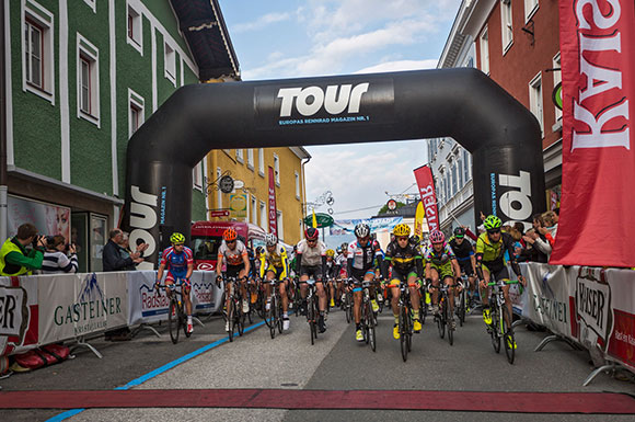 Start zum Amadé Radmarathon mit zwei Strecken (Fotocredit: photo@heikomandl.at)