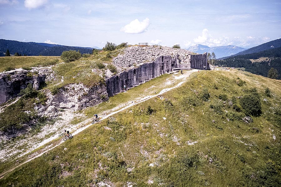 Das Abenteuer Alpenüberquerung auf spannenden und neuen Strecken (Fotos: TOUR Transalp/BIKE Transalp/Markus Greber)