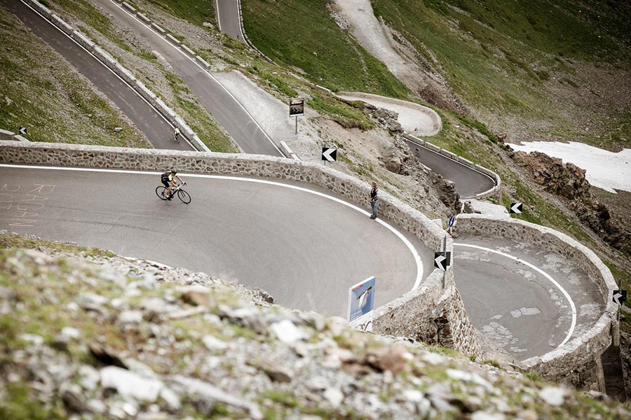 Ein Highlight des Dreiländergiro ist die Überquerung des Stilfser Jochs (Bild:TVB Tiroler Oberland Nauders - Rudi Wyhlidal)
