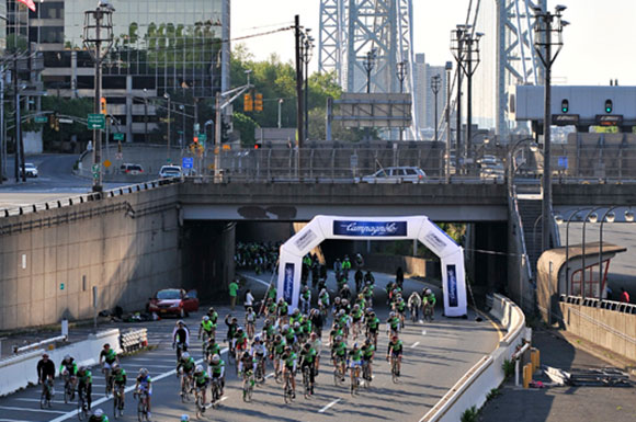 Start auf der George Washington Bridge (Bild: GF New York)