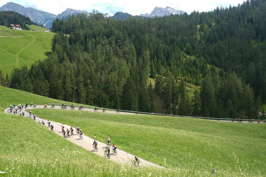 Giro delle Dolomiti: Auf fünf Etappen Südtirol und Trentino mitsamt spektakulärer Landschaft geniessen (Bild: Bettina Ravanelli)