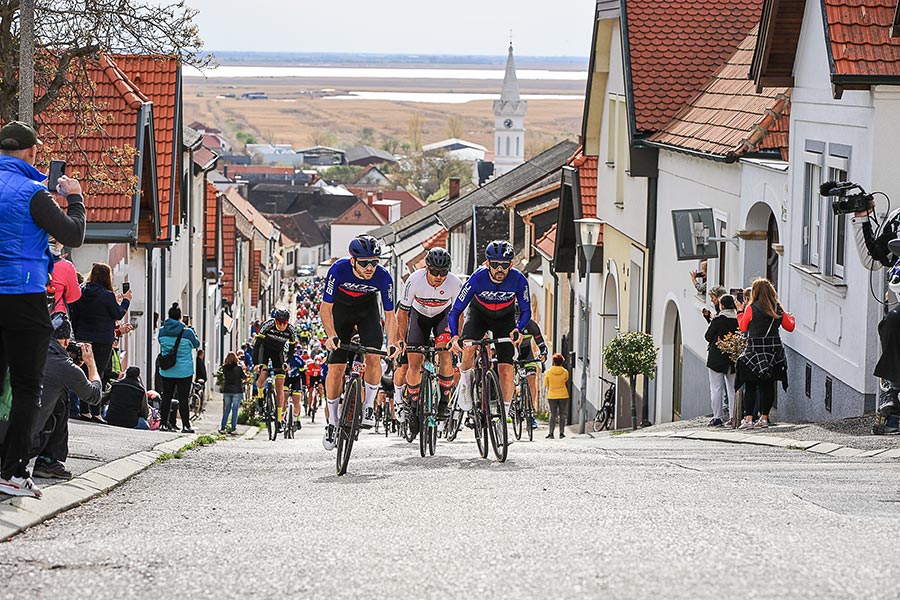 Start des Neusiedler See Radmarathons in Mörbisch (Bild: sportshot.de)