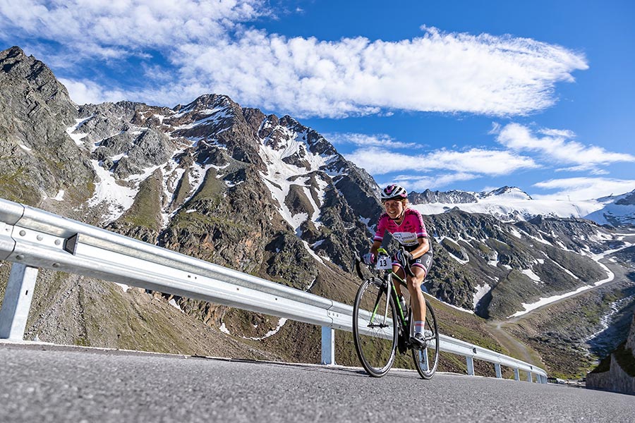 Die große Radsportinitiative im Alpenraum bringt Radfahren nach Hause (Fotos: EXPA)