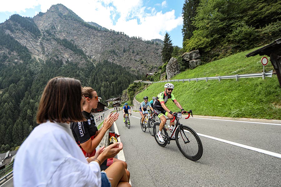 Über 4.000 Radsportler wären heuer wieder beim Ötztaler Radmarathon unterwegs gewesen (Foto: Ötztal Tourismus/Ernst Lorenzi)