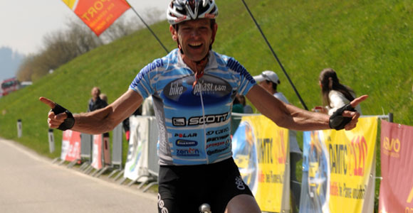 Die nächste Ausgabe der ASVÖ-RoadBIKE-Classics mit dem Traunsee-Giro startet im April 2012