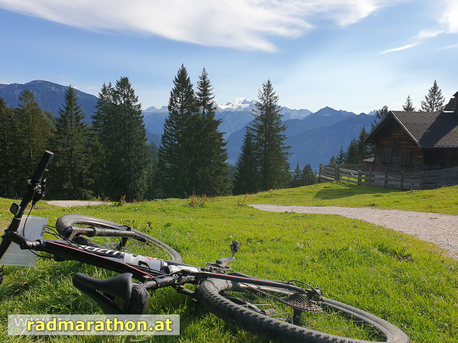Biken inmitten der Welterberegion Dachstein/Salzkammergut - Panoramablick inklusive